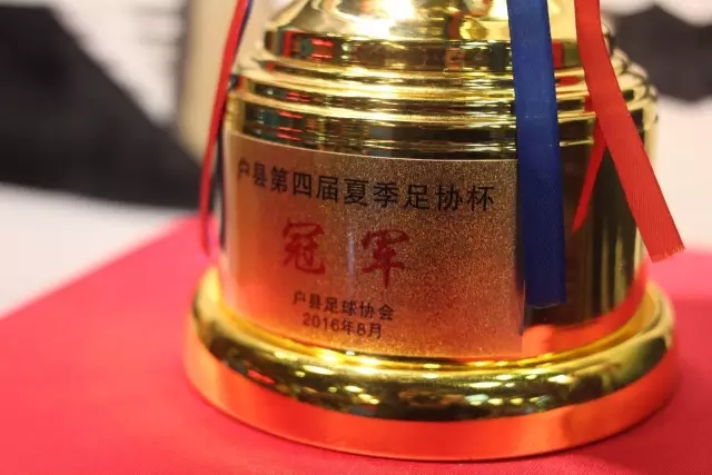 裴秀智缺席前队友婚礼引热议